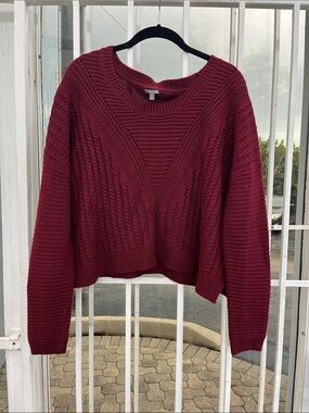 Women's Cable Knit Crewneck Sweater - Wine